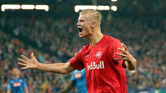 Salzburgs Norwegian forward Erling Haaland reacts during the UEFA Champions League Group E football match FC Red Bull Salzburg v SSC Napoli on 23 October 2019 in Salzburg, Austria. (Photo by STRINGER / various sources / AFP) / Austria OUT