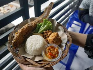 Ayam KQ5: Makan Murah Paket Hemat Ayam dan Lele Serba Rp 25 Ribu Ayam KQ5: Makan Murah Paket Hemat Ayam dan Lele Serba Rp 25 Ribu
