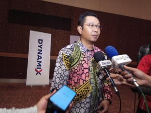 HOLCIM Berganti Nama, Ini Strategi SBI Kenalkan Merek Semen DYNAMIX HOLCIM Berganti Nama, Ini Strategi SBI Kenalkan Merek Semen DYNAMIX