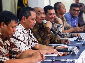 Laporan Akhir Investigasi KNKT Tak Bisa Dipakai di Pengadilan Laporan Akhir Investigasi KNKT Tak Bisa Dipakai di Pengadilan