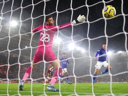 Belajar Kejam, Leicester Main Tanpa Ampun