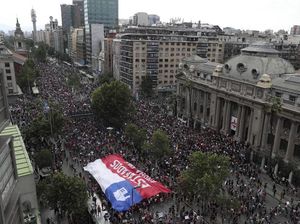 Aksi Protes Kian Bergejolak, Presiden Chile Merombak Kabinetnya