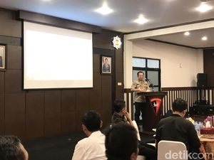 Gelar Simulasi Pengamanan Unjuk Rasa, Polri Ingatkan Proteksi Diri Gelar Simulasi Pengamanan Unjuk Rasa, Polri Ingatkan Proteksi Diri