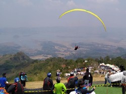 Penerbang Korsel Kuasai 2 Nomor Paralayang di Sumedang