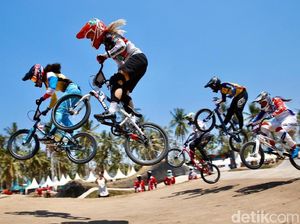 Pembalap Asing Juarai Hari Pertama Banyuwangi International BMX 2019 Pembalap Asing Juarai Hari Pertama Banyuwangi International BMX 2019