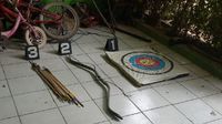 Penampakan Panah dan Papan Target di Rumah Terduga Teroris Bekasi