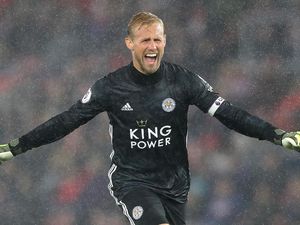 Like Father, Like Son dalam Kemenangan 9-0 Leicester di Southampton
