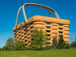 Calon Hotel Unik Nih, Bentuknya Keranjang Belanja Raksasa