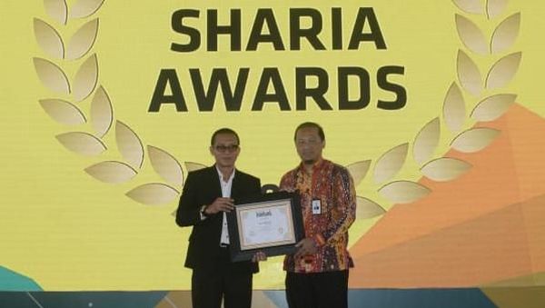 Unit Usaha Syariah Bank DKI Raih Penghargaan