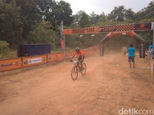 Tanjakan dan Kerikil Jadi Tantangan Peserta Pro MTB Race 2019 Tanjakan dan Kerikil Jadi Tantangan Peserta Pro MTB Race 2019