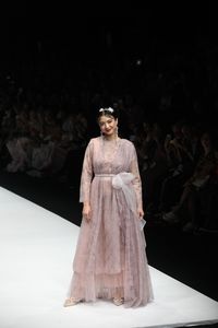Karya Zaskia Sungkar sampai Baju Teknologi Thermal di Jakarta Fashion Week