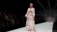 Cantiknya Maudy Koesnaedi Hingga Selebgram Mega Iskanti Jadi Model di JFW