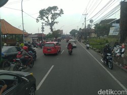 One Way Arah Puncak Mulai Diberlakukan
