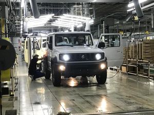 Diserobot India, Bagaimana Peluang Suzuki Produksi Jimny di RI?