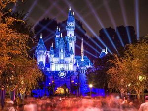 Ditutup! Taman Rekreasi Terbesar Dunia Takluk oleh Corona Ditutup! Taman Rekreasi Terbesar Dunia Takluk oleh Corona