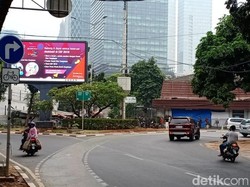 Mobil Tabrak Apotek Senopati Dini Hari, Polisi: Pengendara Tak Konsentrasi