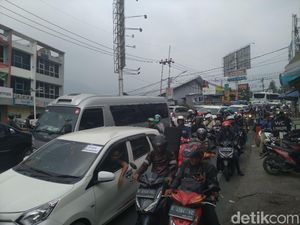 Bali Kebanjiran Mobil, Jiwasraya Ganti Dirut 3X