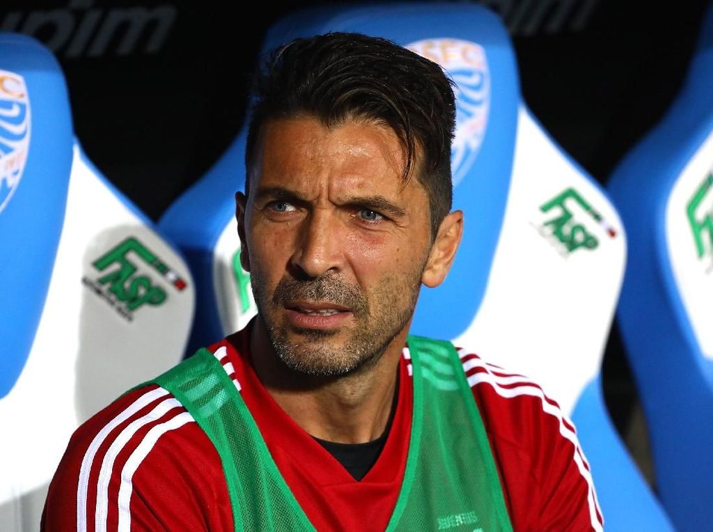 Jarang Main, Buffon Masih Merasa Penting di Juventus Jarang Main, Buffon Masih Merasa Penting di Juventus