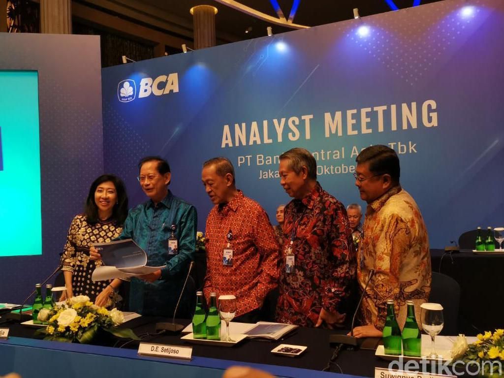 Berkat BCA, Turis China Bisa Belanja Pakai Alipay dan WeChat di 2020 Berkat BCA, Turis China Bisa Belanja Pakai Alipay dan WeChat di 2020