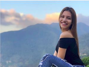 Foto Liburan Miss Grand International 2019, Valentina Figuera Foto Liburan Miss Grand International 2019, Valentina Figuera