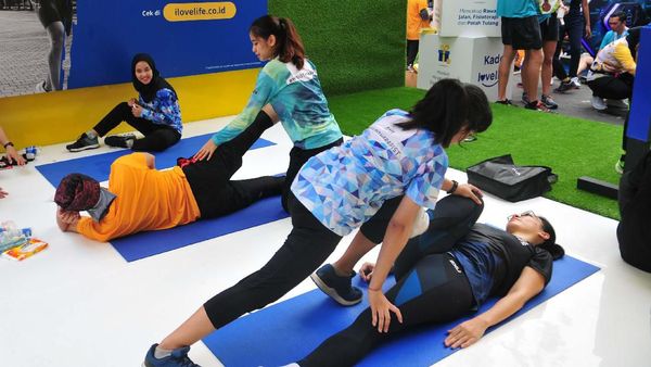 Fasilitas Physiotherapist untuk Pelari Electric Jakarta Marathon 2019
