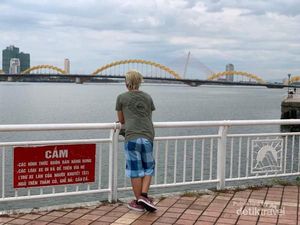 Lebih Dekat dengan Jembatan Naga dari Vietnam