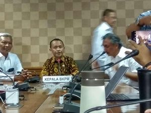 Kumpulkan Pengusaha, Bahlil Minta Tak Ada Lagi Ekspor Bijih Nikel