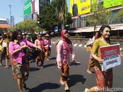 Mbok Jamu Cantik dan Tuyul Ramaikan Sumpah Pemuda di Semarang