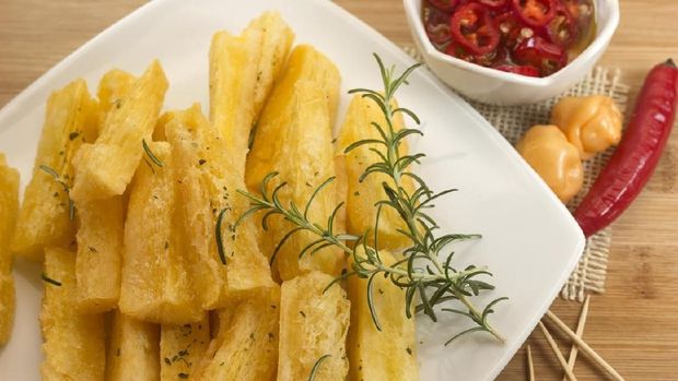 Singkong Goreng Brazilian food mandioca frita. Deep fried cassava root.