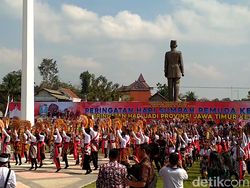 2.019 Penari Jaranan Tril Meriahkan Peringatan Sumpah Pemuda di Blitar