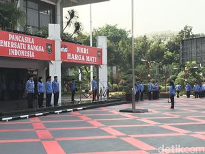 Tito Dampingi Jokowi ke Papua, Ini Suasana Upacara Sumpah Pemuda di Kemendagri