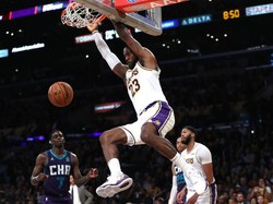 Lakers Tundukkan Hornets, Warriors Kalah Lagi