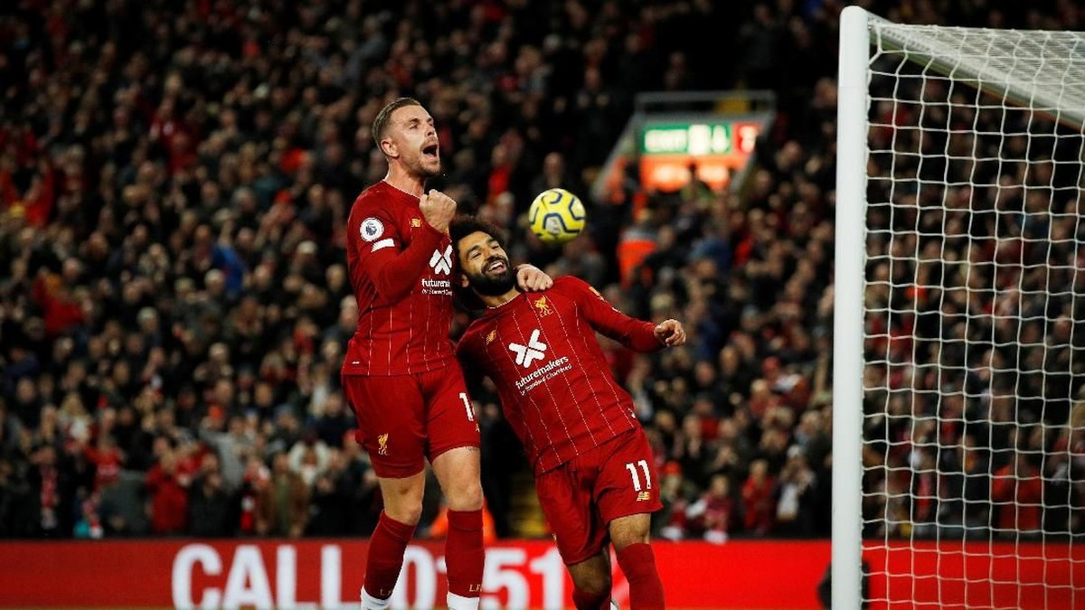 Liverpool menang 2-1 atas Tottenham Hotspur berkat penalti Mo Salah (REUTERS/Phil Noble)