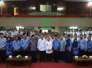 Hari Sumpah Pemuda, Pemkab Serang Beri Beasiswa 51 Mahasiswa Untirta Hari Sumpah Pemuda, Pemkab Serang Beri Beasiswa 51 Mahasiswa Untirta