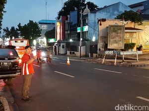 Hati-hati! Kawasan Kemang Raya Jaksel Mulai Dibagi 3 Lajur Hari Ini