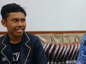 Video Aksi Febrian, Siswa SMA 4 Jakarta yang Suaranya Mirip Jokowi