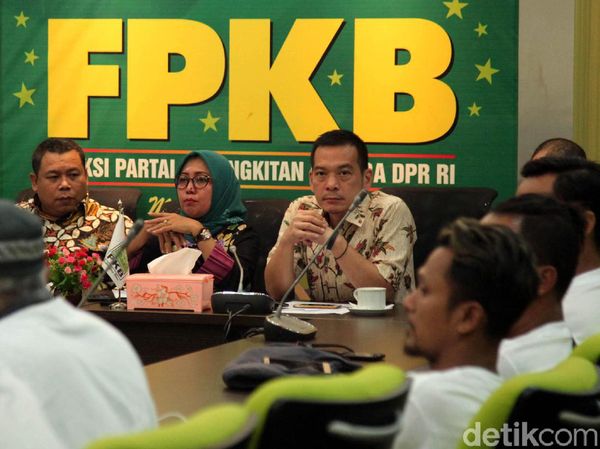 Petani Tembakau Curhat Kenaikan Cukai ke Fraksi PKB