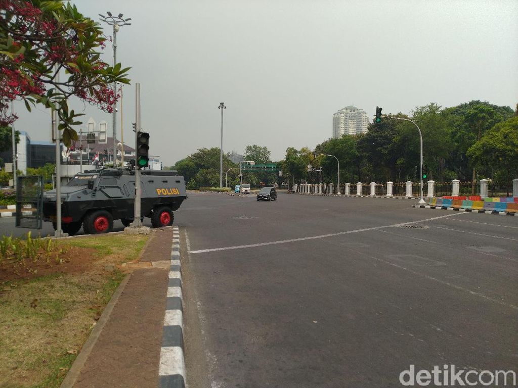 BEM SI Tak Ikut Demo ke Istana Hari Ini BEM SI Tak Ikut Demo ke Istana Hari Ini