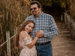 Kisah Wanita Jatuh Cinta pada Bosnya yang Beda Usia 31 Tahun