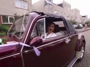 Ternyata! Ini Alasan Rina Nose Setir Mobil di Hari Pernikahannya Ternyata! Ini Alasan Rina Nose Setir Mobil di Hari Pernikahannya