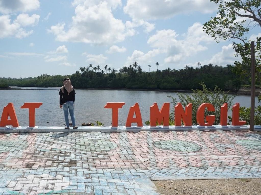 Kisah Dana Desa Sukses Ubah Tempat Pembuangan Sampah Jadi Ekowisata Kisah Dana Desa Sukses Ubah Tempat Pembuangan Sampah Jadi Ekowisata