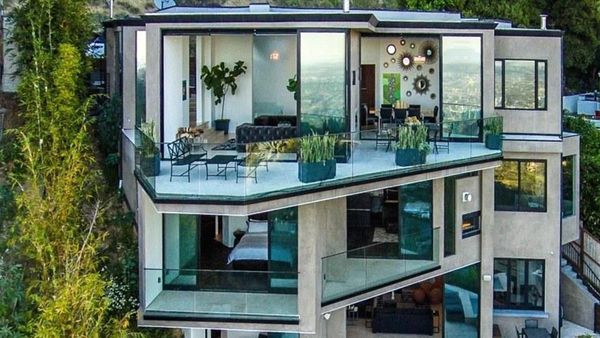 Mewah! Lihat Rumah Rp 63 M YouTuber yang Jadi Tajir karena Main Game