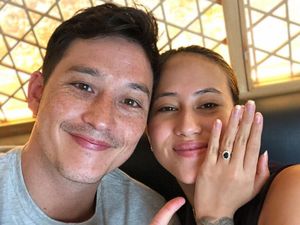 Sibuk Urus Persiapan Nikah, Tapi Mike Lewis Belum Pikirkan Tanggal