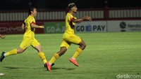 Gol-gol Bhayangkara FC dicetak oleh Bruno Matos dan Lee Yu-jun.