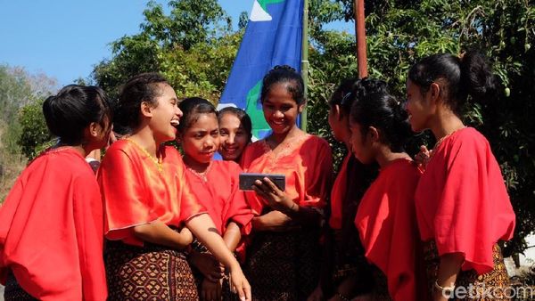 Hore! Akhirnya Pelosok NTT Berlimpah Sinyal