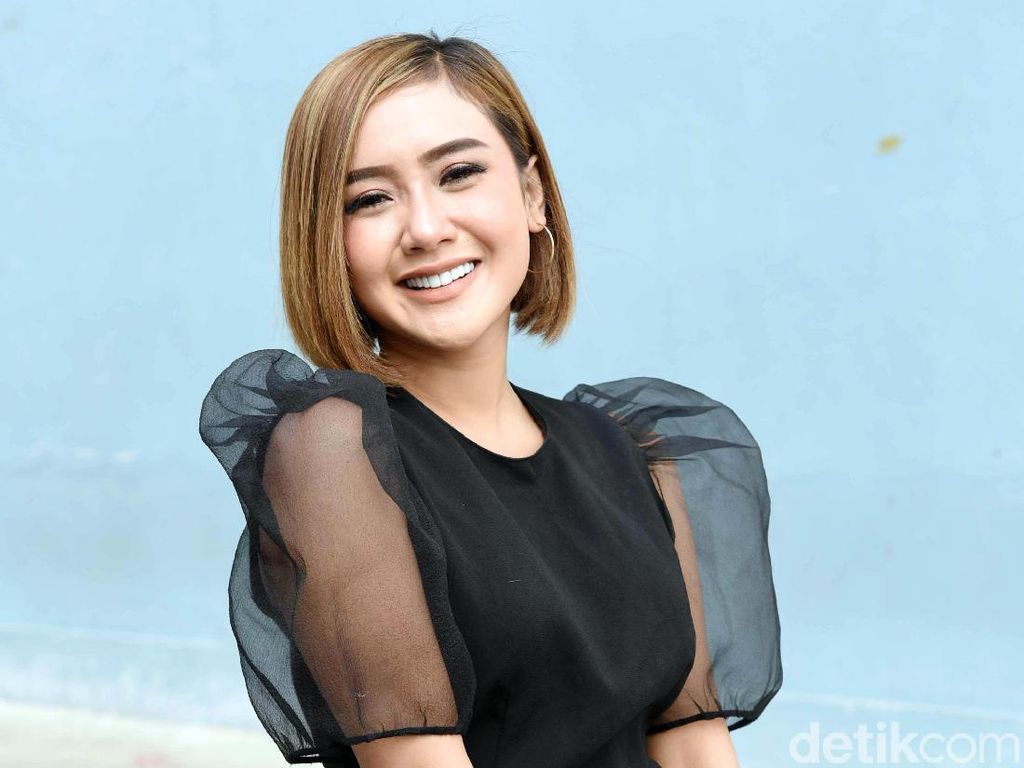 Punya Pacar Bule, Cita Citata Siap Lepas Status Janda Punya Pacar Bule, Cita Citata Siap Lepas Status Janda