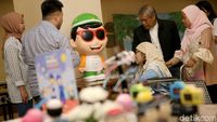 Keren! Boneka Ini Bisa jadi Teman Bermain Sambil Belajar