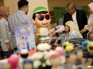 Keren! Boneka Ini Bisa jadi Teman Bermain Sambil Belajar Keren! Boneka Ini Bisa jadi Teman Bermain Sambil Belajar