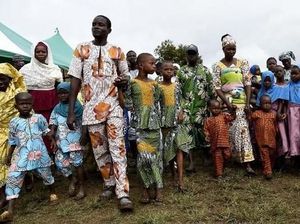 Selamat Datang di Ibukota Orang Kembar Dunia