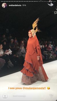 Mulan Jameela di Jakarta Fashion Week 2020